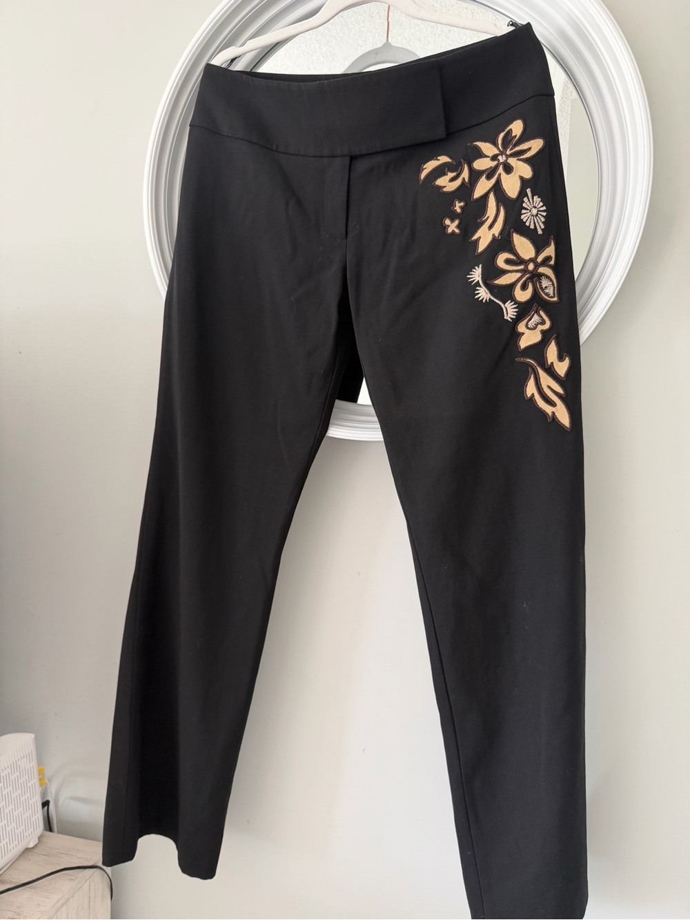 Karen Millen Black Straight-Leg Pants with Tan Floral Appliqué